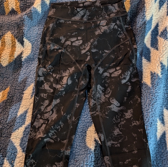 KK fit collab leggings - Picture 4 of 5